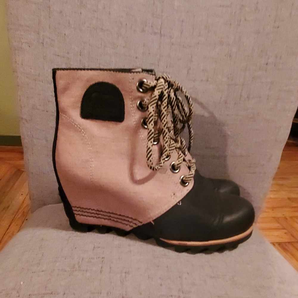 Sorel Joan of Arctic wedge boots